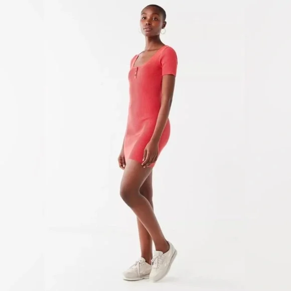 NWT Urban Outfitters Lily Button Down Bodycon Mini Ribbed Dress in Coral Size XS - Picture 4 of 9
